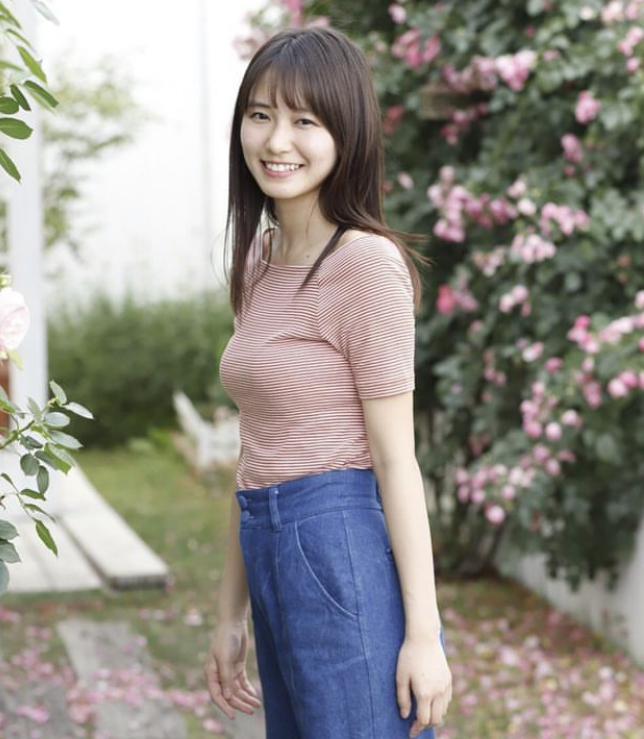 志田音々 水着