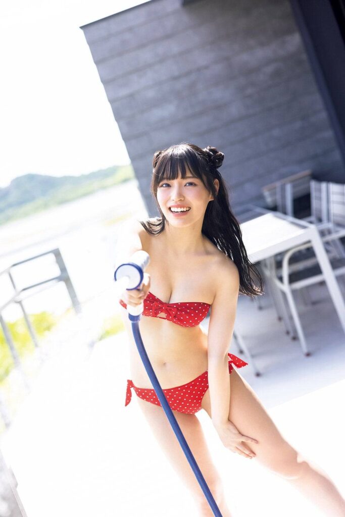 岩田陽菜 水着