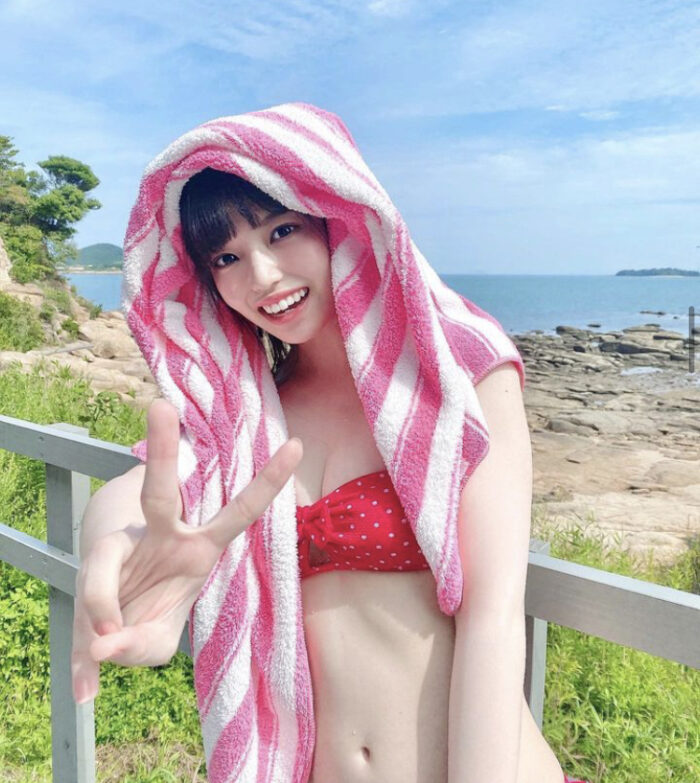 岩田陽菜 水着