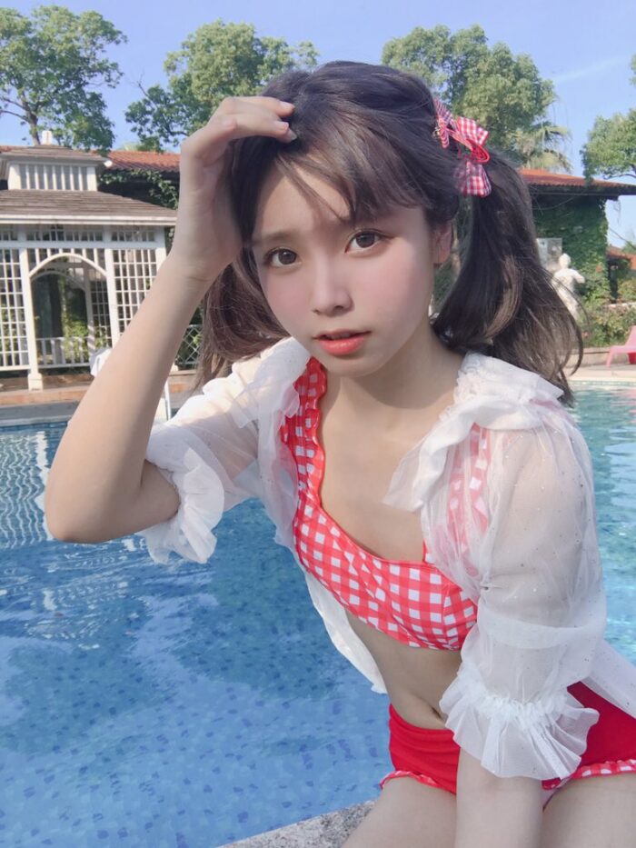 Liyuu 水着