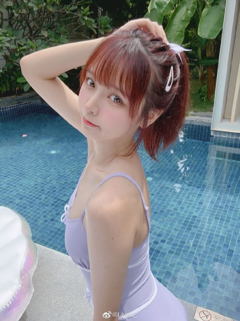 Liyuu 水着