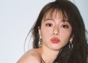 山本舞香の水着画像191枚【ビキニ姿が可愛すぎてやばいです！】