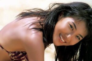 藤崎奈々子の水着画像64枚【ビキニ姿が可愛すぎてやばいです！】