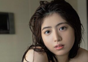 吉田莉桜の水着画像130枚【ビキニ姿が可愛すぎてやばいです！】