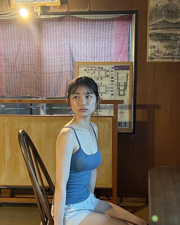 前川莉珠 水着
