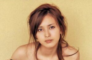 加藤夏希の水着画像53枚【ビキニ姿が可愛すぎてやばいです！】