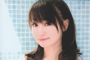 水樹奈々の水着画像54枚【ビキニ姿が可愛すぎてやばいです！】