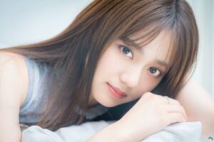 山内ともなの水着画像25枚【ビキニ姿が可愛すぎてやばいです！】