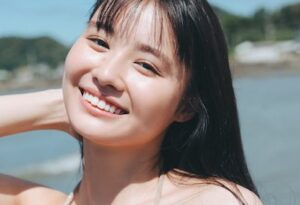 豊島心桜の水着画像23枚【ビキニ姿が可愛すぎてやばいです！】