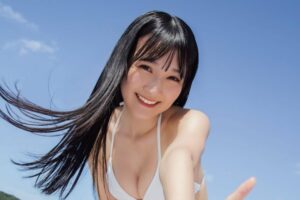 今村麻莉愛の水着画像19枚【ビキニ姿が可愛すぎてやばいです！】